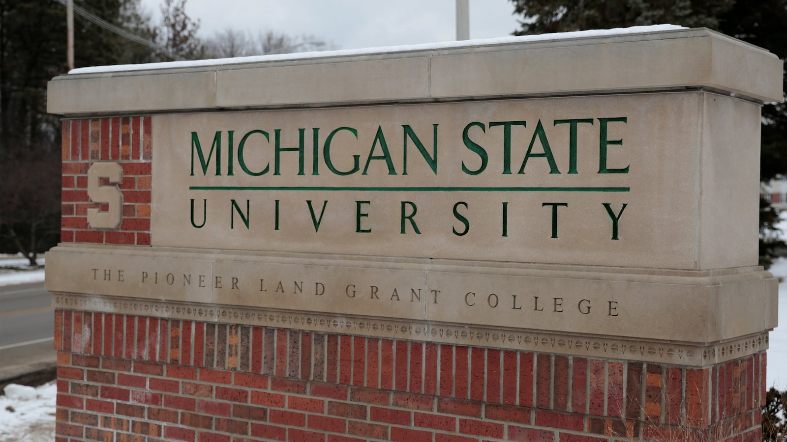 180409-messer-michicgan-state-univer-hero__bqoos9