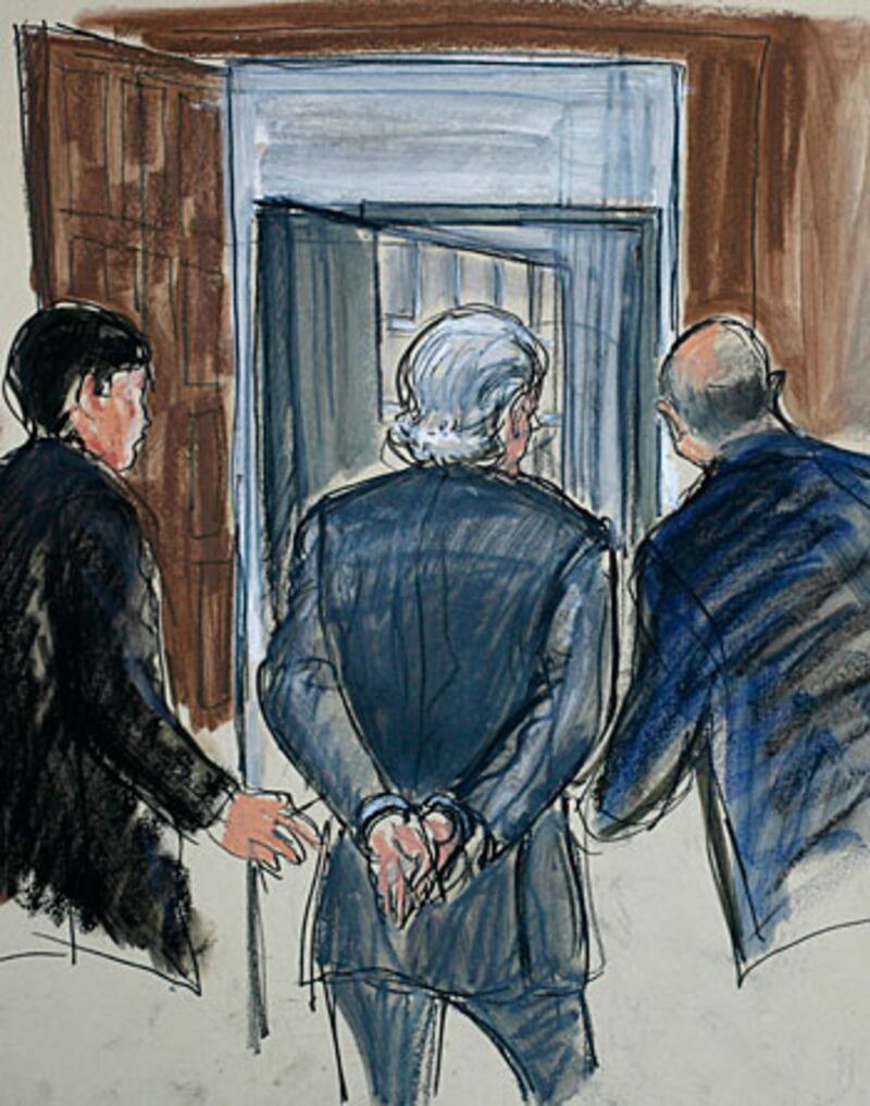 articles/2009/03/12/off-to-the-slammer/frank-madoff-jail_17614_vzum5j