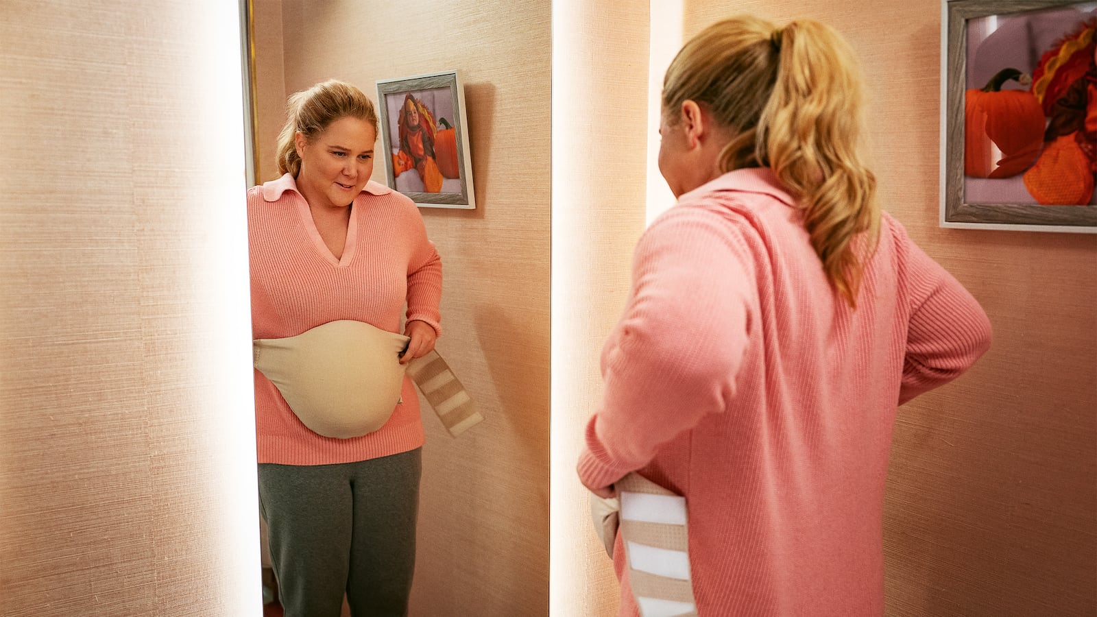 Amy Schumer as Lainy in Kinda Pregnant.