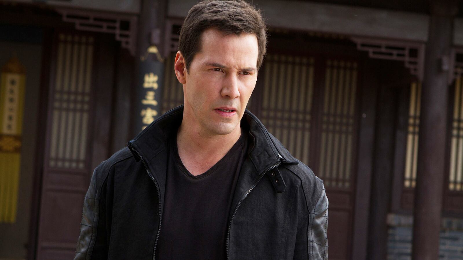 articles/2013/12/06/keanu-reeves-dishes-on-kung-fu-amazon-drones-directing-man-of-tai-chi-and-more/131205-stern-keanu-reeves-tease_an9kzl