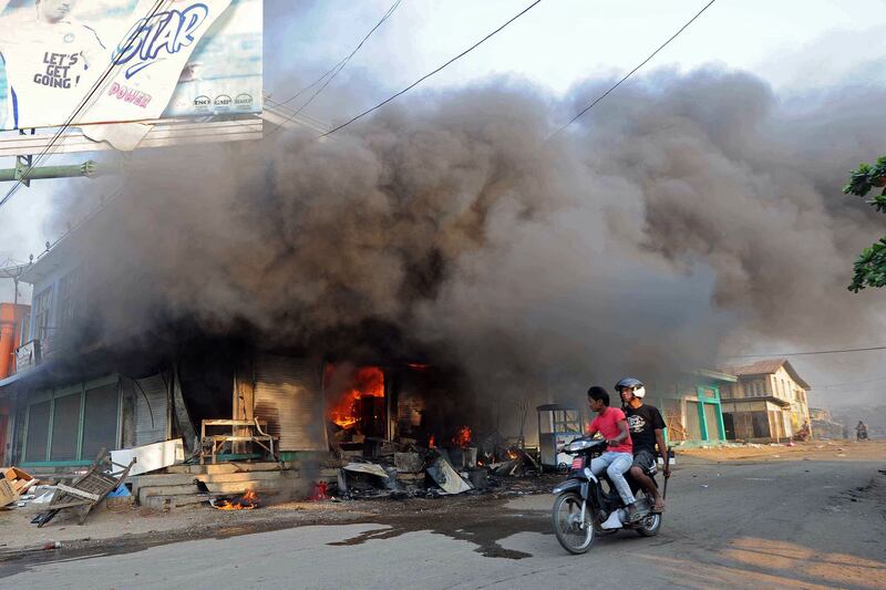 galleries/2013/03/22/uproar-in-burma-see-the-shocking-photos/myanmar-riots-13_iyjpyd
