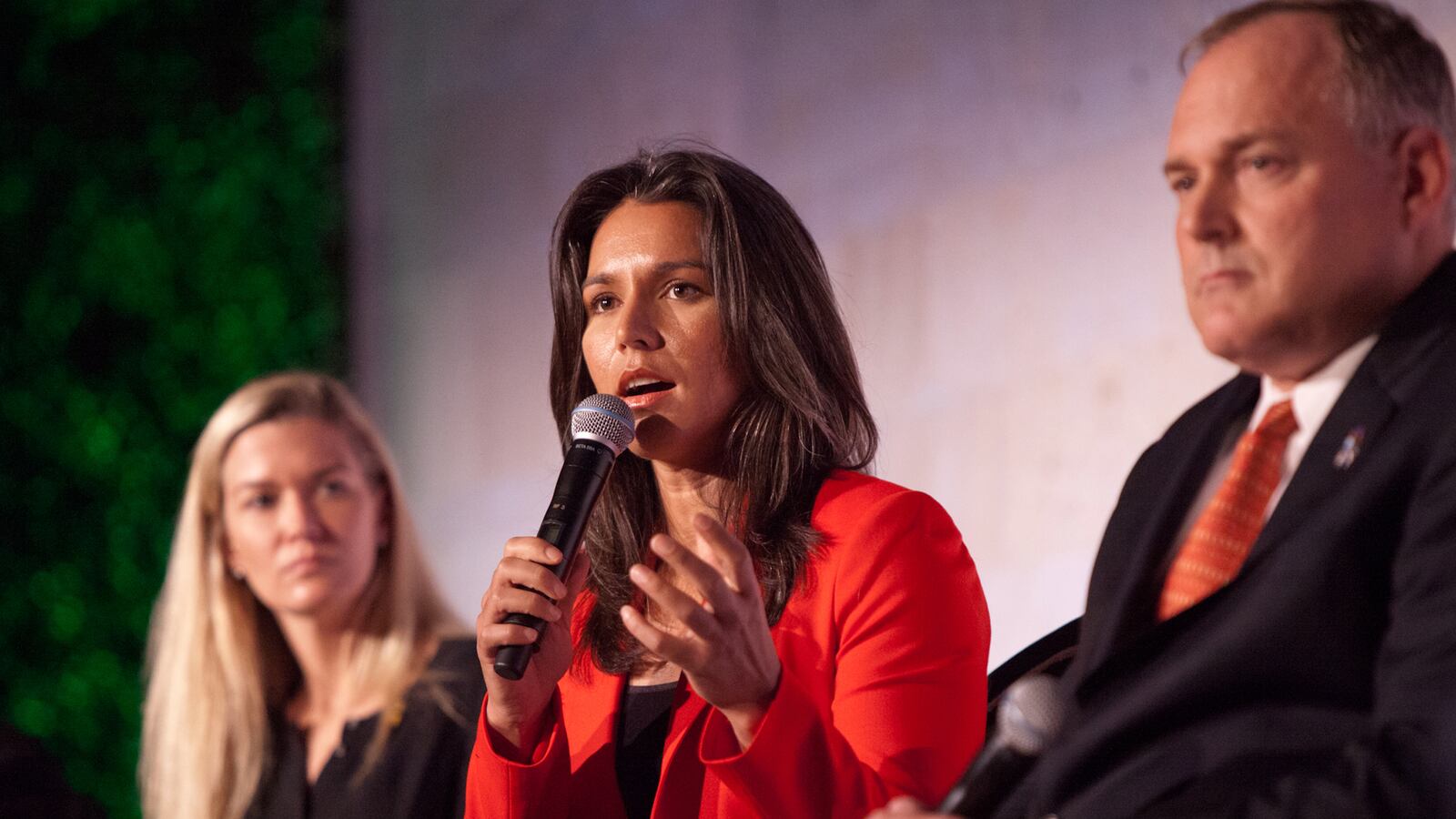 articles/2013/10/10/the-latest-greatest-generation/131010-hero-new-veterans-tease_fmxzdd