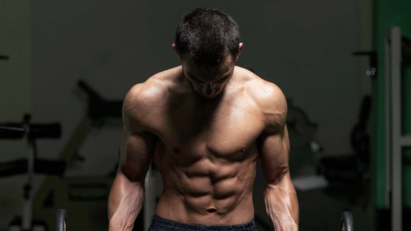 articles/2016/09/05/a-teen-pumps-iron-as-a-way-to-belong/160904-Giraldi-teen-body-building-tease_dvpxdn