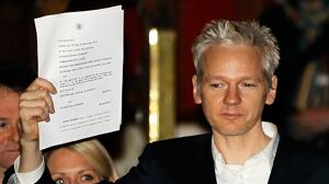 cheats/2011/02/07/assange-back-in-court/assange_z6rjhp