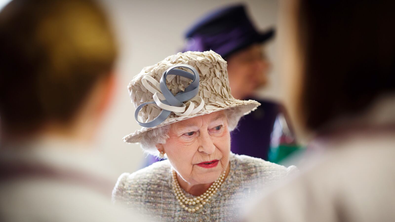 articles/2013/02/12/queen-s-finances-to-be-publicly-scrutinised/130211-quuen-elizabeth-going-strong_pdozfu