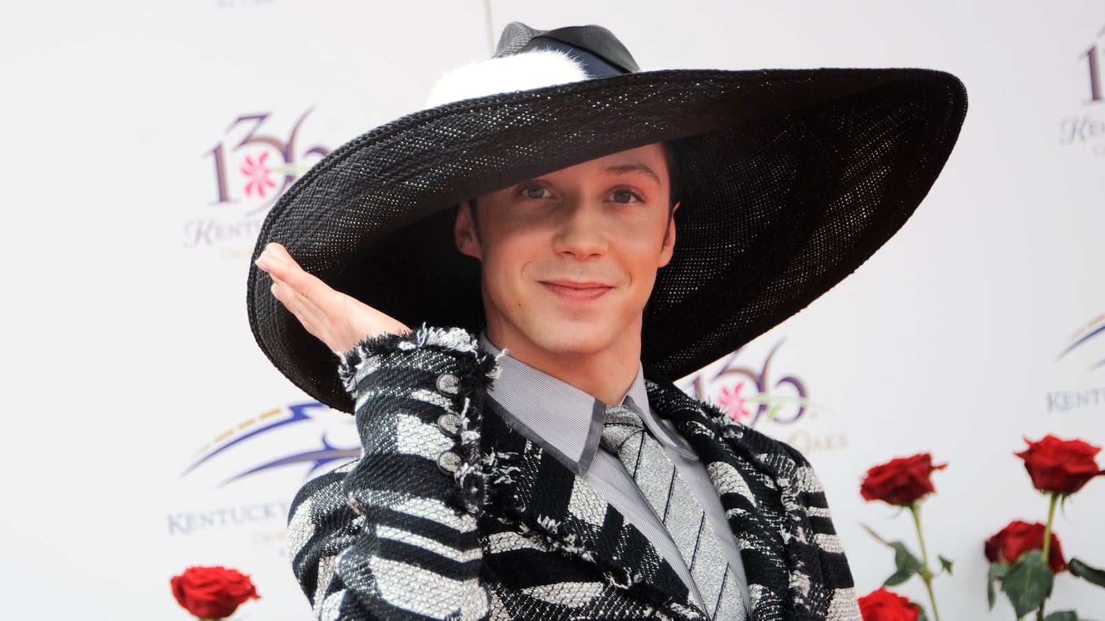 galleries/2014/05/02/saddle-up-johnny-weir-does-the-kentucky-derby-photos/140501-derby-fashion-weir-tease_rbqasf