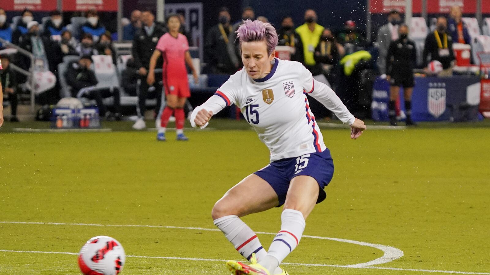 2021-10-22T154120Z_1901526852_MT1USATODAY17002601_RTRMADP_3_SOCCER-USWNT-INTERNATIONAL-FRIENDLY-MATCH-KOREA-REPUBLIC-AT-USA_w3hbac