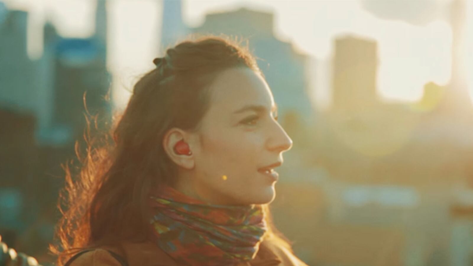 articles/2016/05/28/the-end-of-second-languages-is-near/160527-whittaker-earpiece-tease_kkv85t