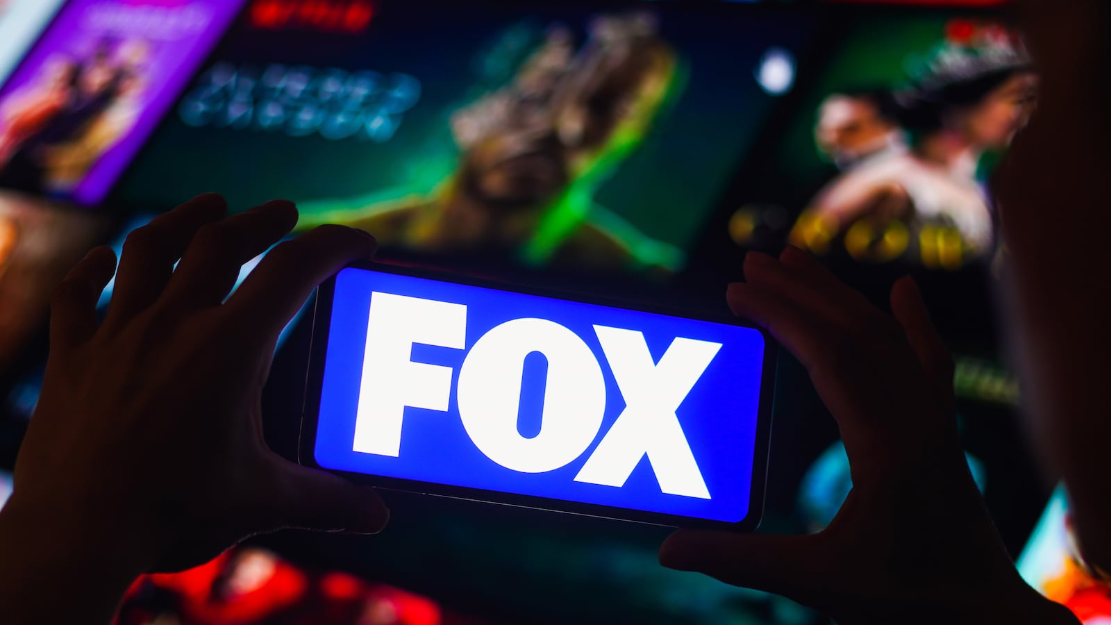 Fox’s Founding President Joins Fight to Deny Fox Broadcast License