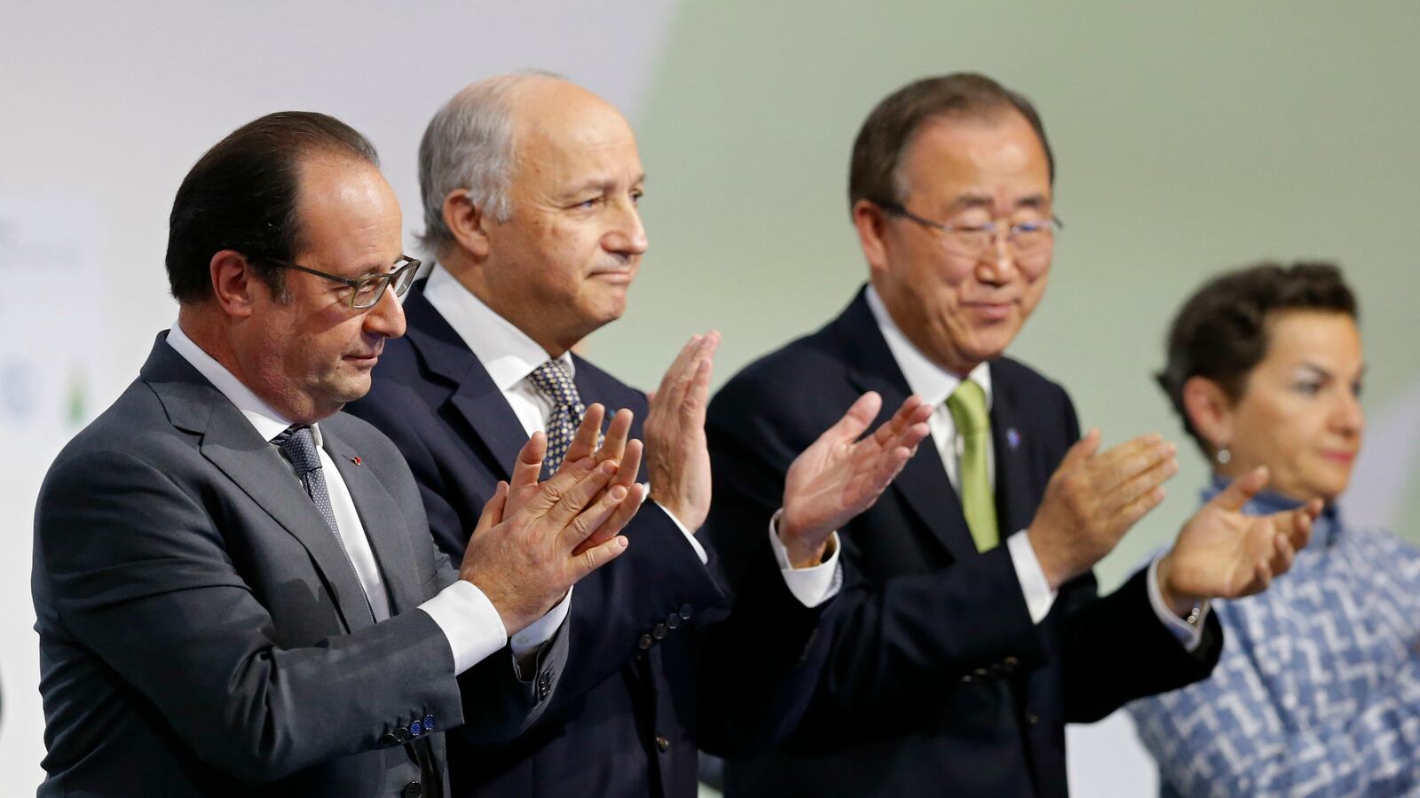cheats/2015/12/12/nations-agree-to-climate-change-deal/151212-paris-climate-talks-cheat_tfbc9e