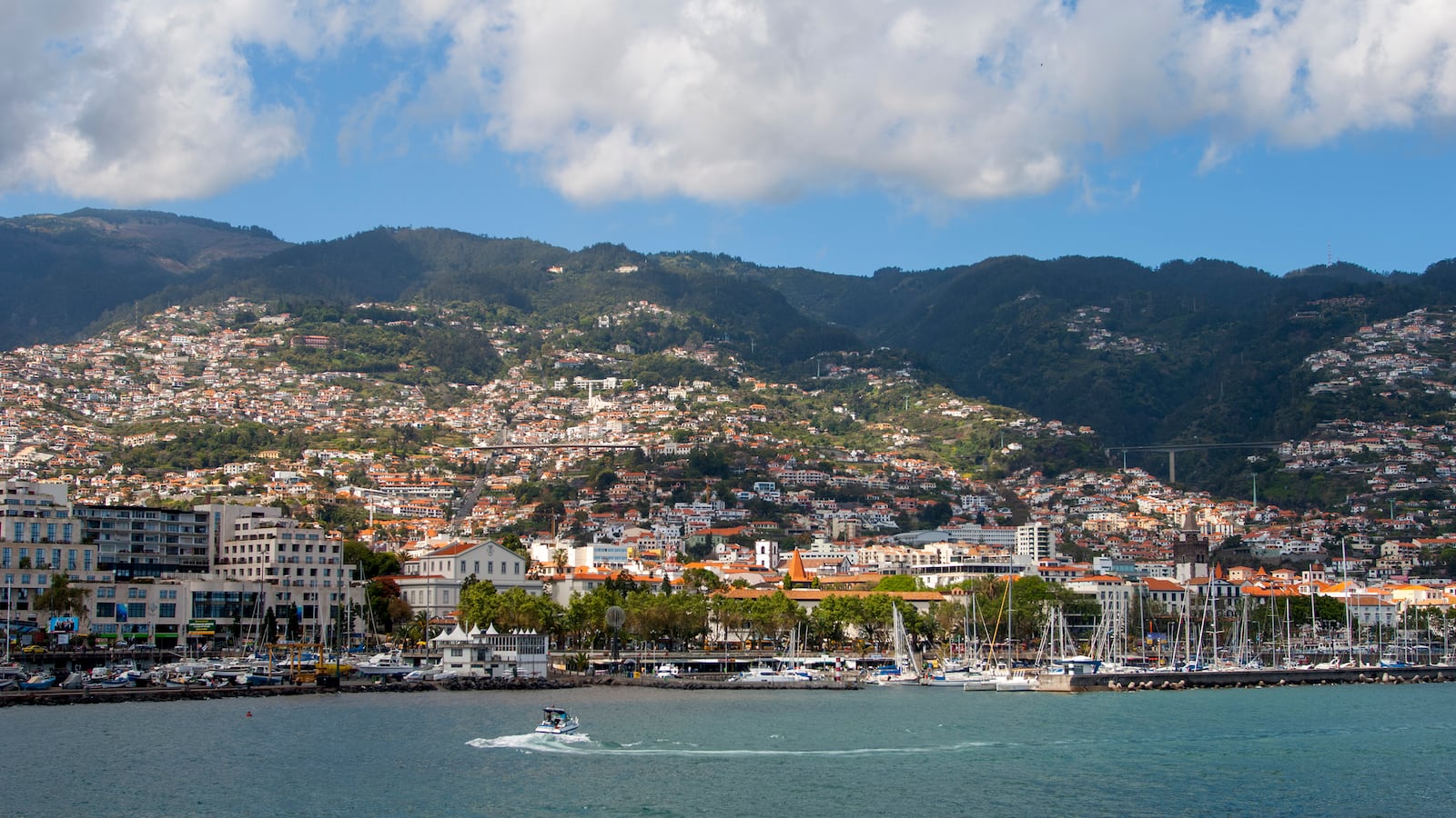 211219-portugal-travel-tease-01_ervjer