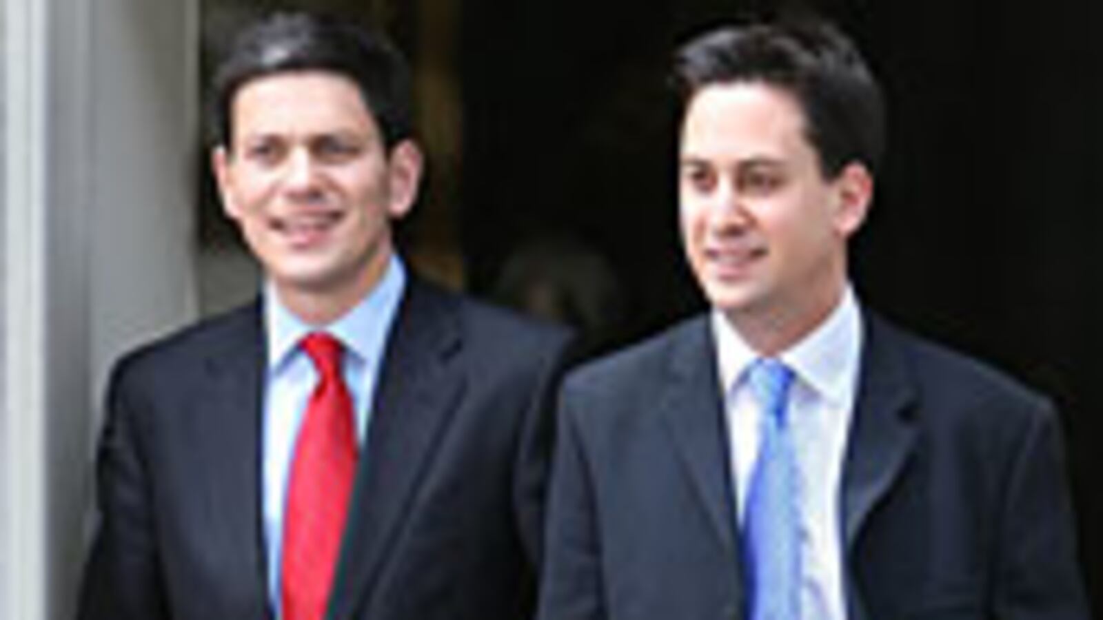 articles/2010/07/10/miliband-brothers-fight-for-labour-party-in-uk/hoskin-miliband-bros_111729_xlkp96