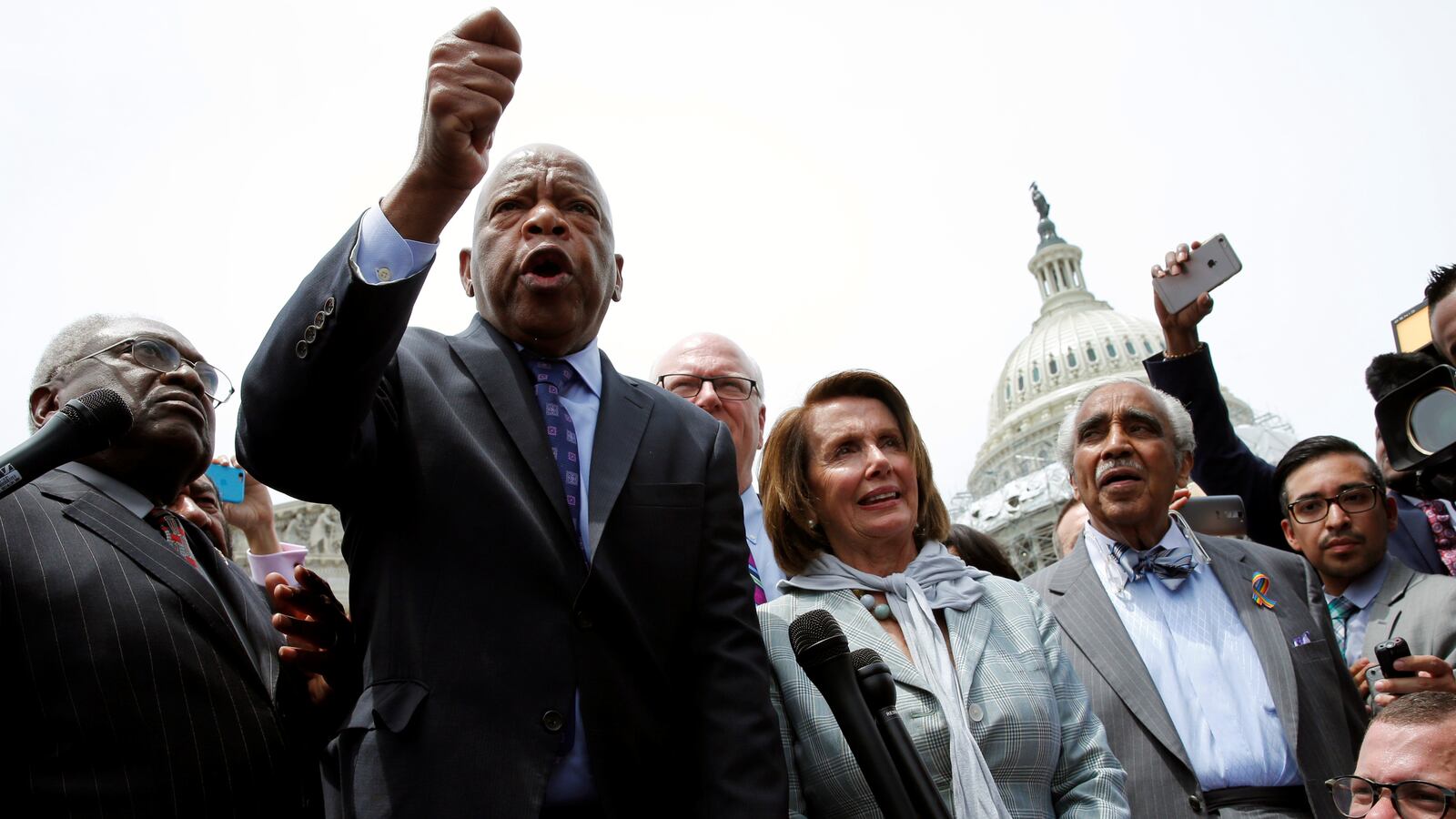 articles/2016/07/11/john-lewis-and-house-dems-must-keep-up-the-anti-nra-fight/160710-pitner-john-lewis-tease_hrgwdw