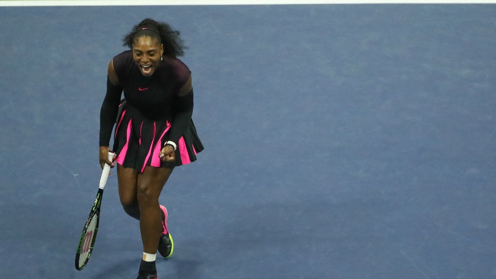 cheats/2016/09/28/serena-williams-speaks-out-on-police-shootings/160927-serena-williams-shootings-cheat_f8gv0a