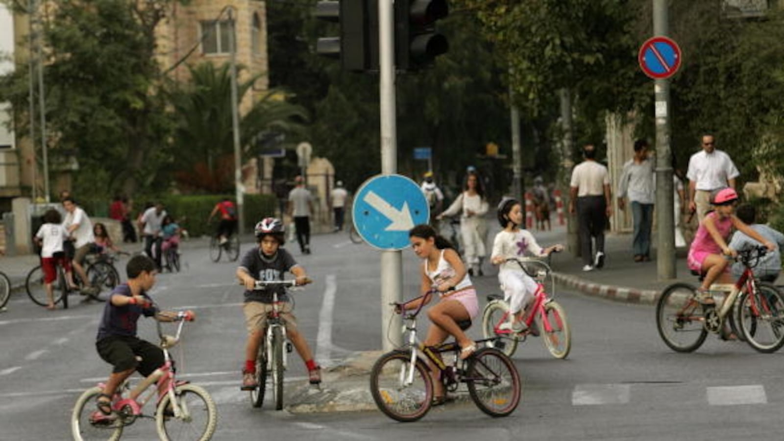 articles/2013/01/08/left-wing-party-runs-buses-on-the-sabbath/jerusalem-bicycles-openz_mrdbh8