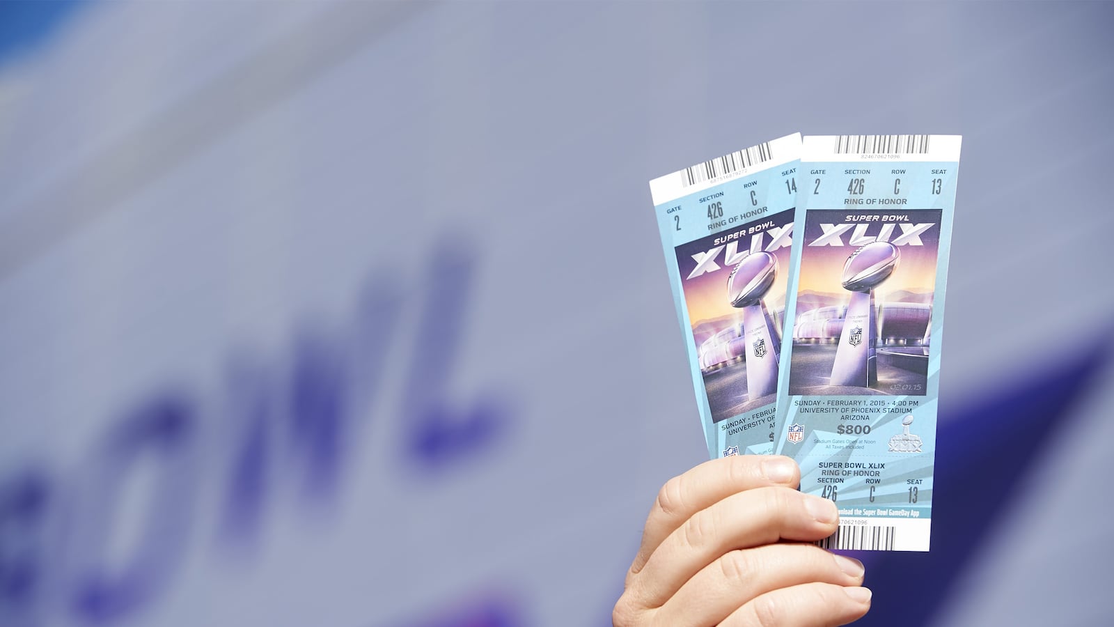 articles/2016/01/31/is-5k-the-new-normal-for-super-bowl-tickets/160131-lawrence-super-bowl-tease_zxzebq