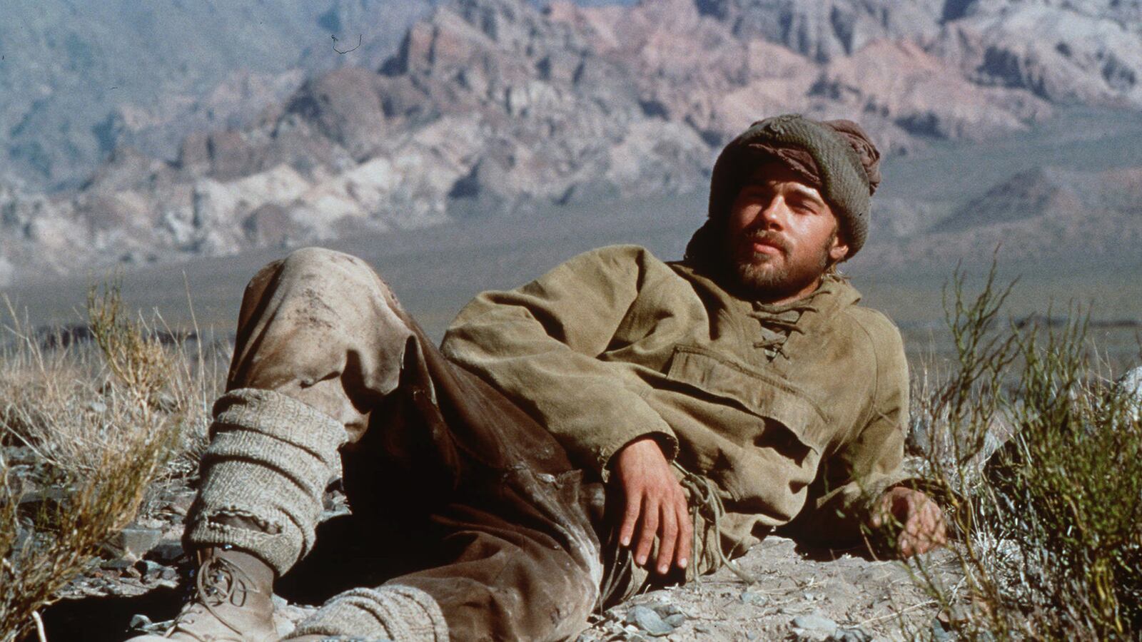 articles/2013/01/11/china-s-twitter-goes-hollywood/130110-brad-pitt-china-twitter-tease_zvvnc5