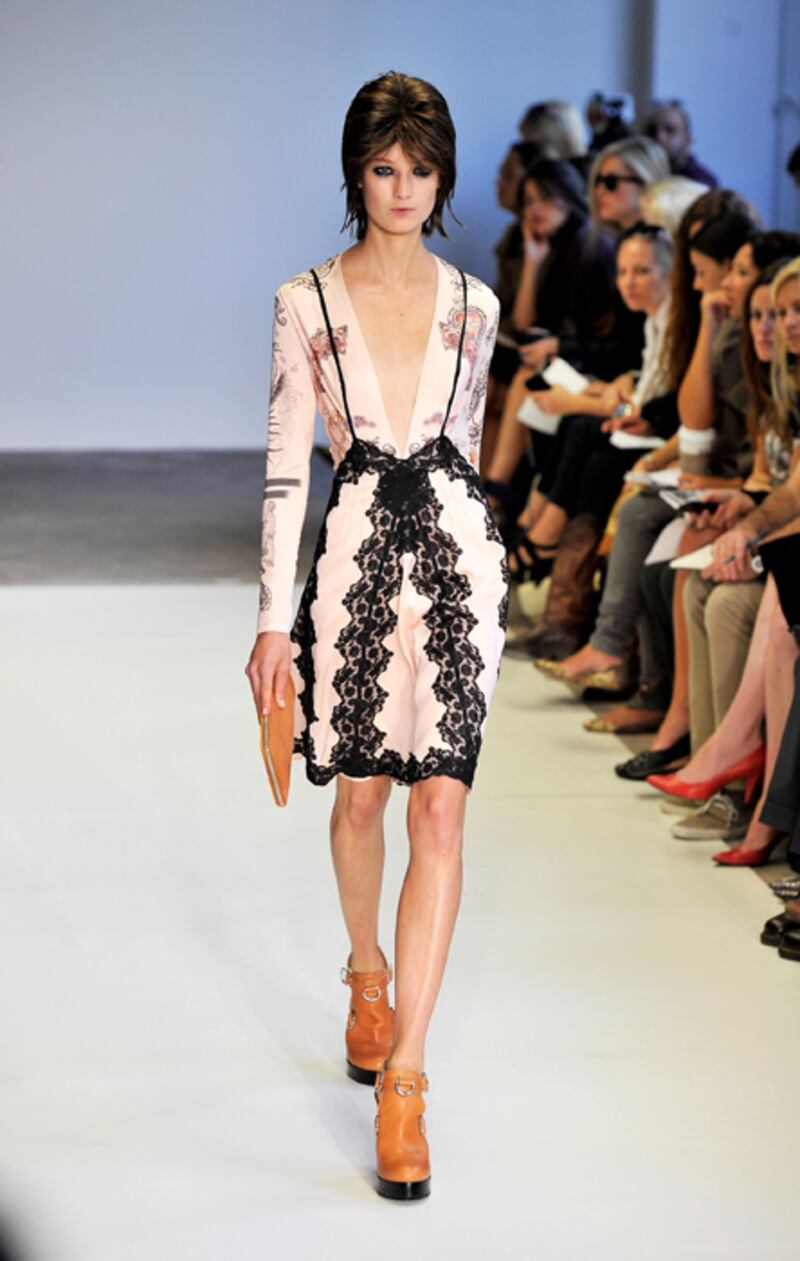 galleries/2010/09/21/london-fashion-week-day-5/london-wray-day-3---schw2_zh04oy