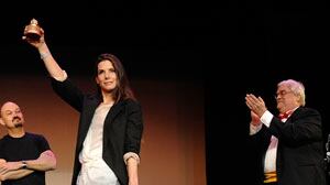 cheats/2010/04/22/bullock-to-return-razzie/bullock-razzie_ifyvyt