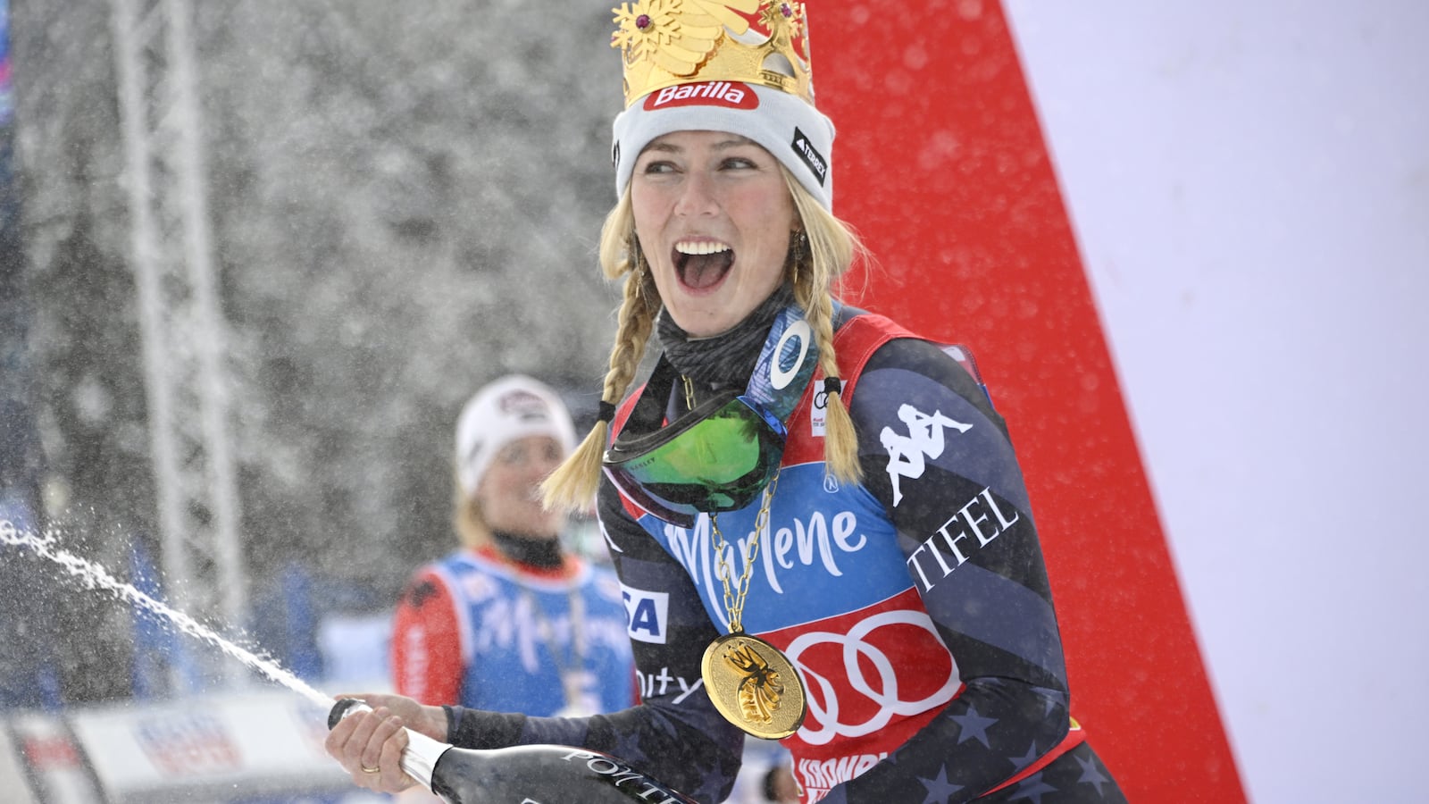 GettyImages-1246498581_djmomd