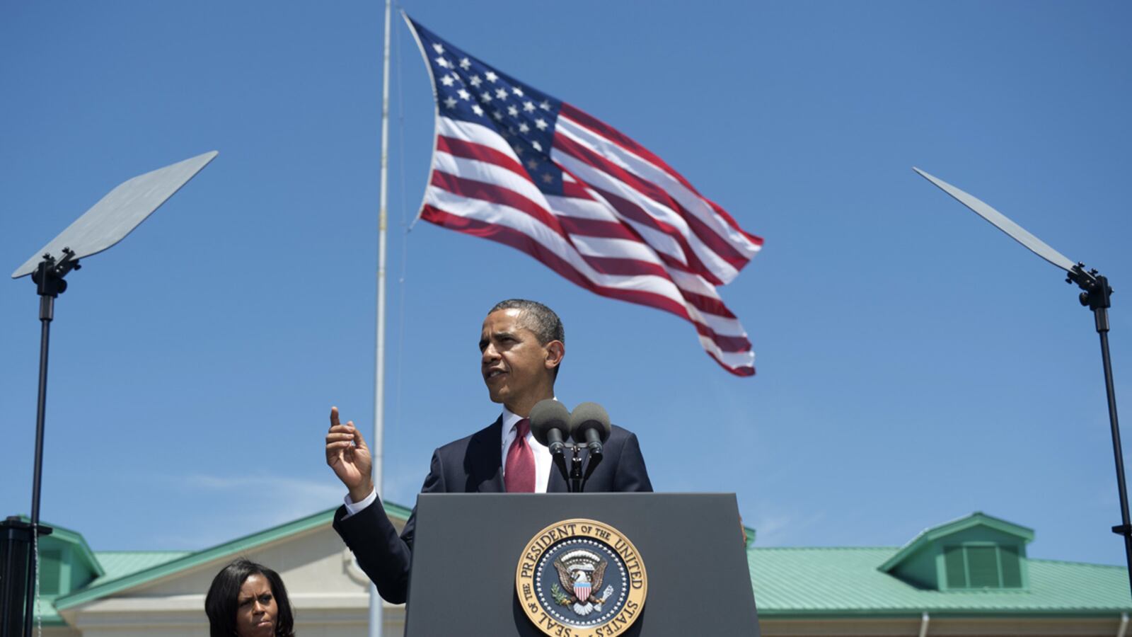 articles/2012/04/29/student-loan-subsidies-benefit-elites-at-taxpayers-expense/obama-student-loans-medved_krgas8