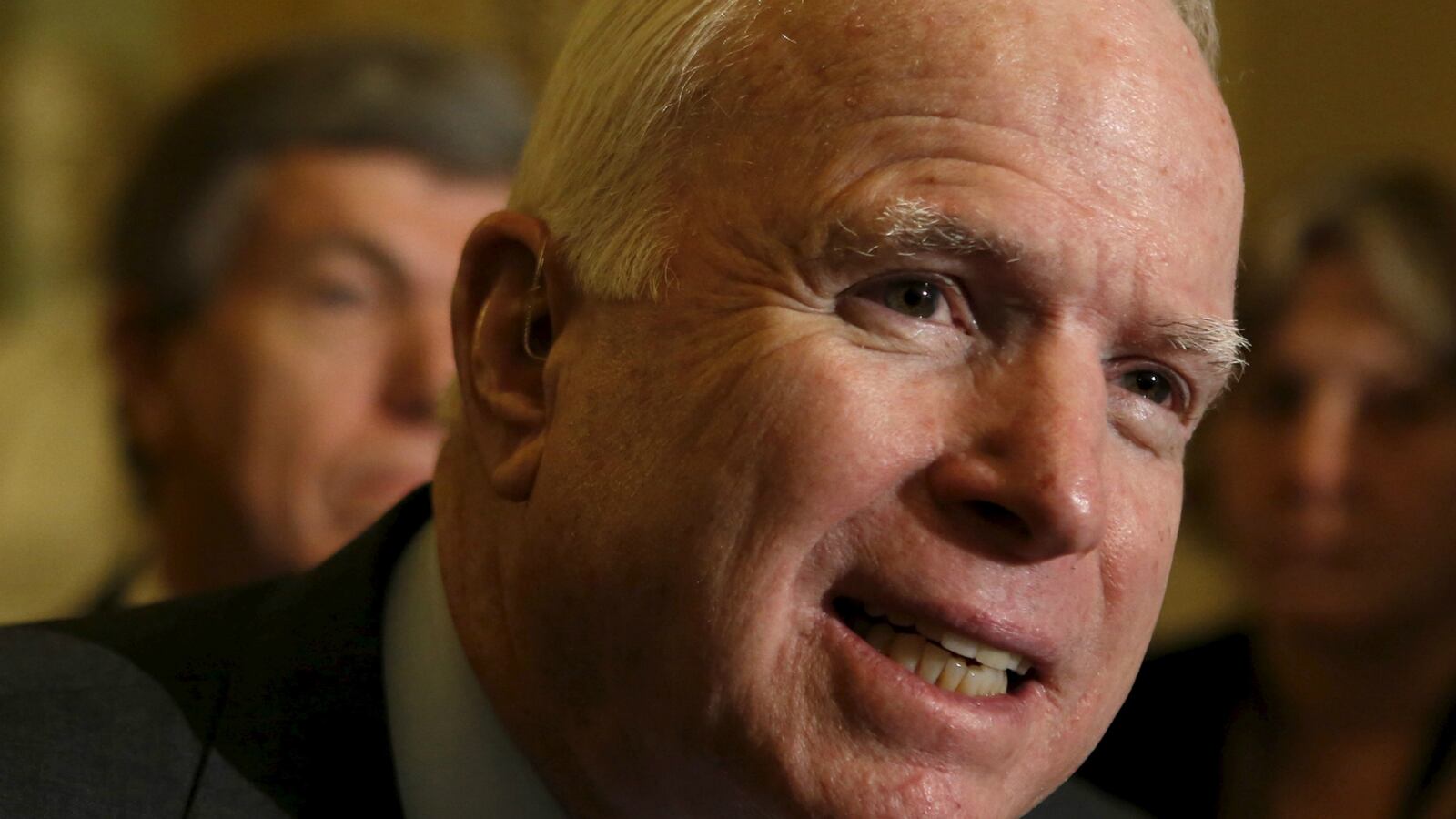 cheats/2016/12/11/mccain-tillerson-s-ties-to-putin-a-matter-of-concern/161211-mccain-tillerson-putin-cheat_mrygge