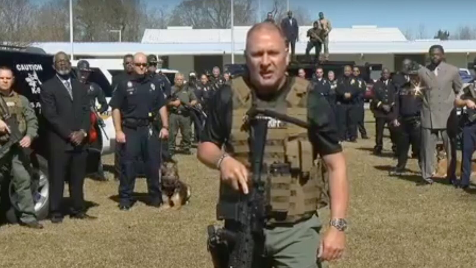 articles/2016/02/18/louisiana-cops-call-out-gang-via-video/160219-joiner-cajuncops_s3gujb