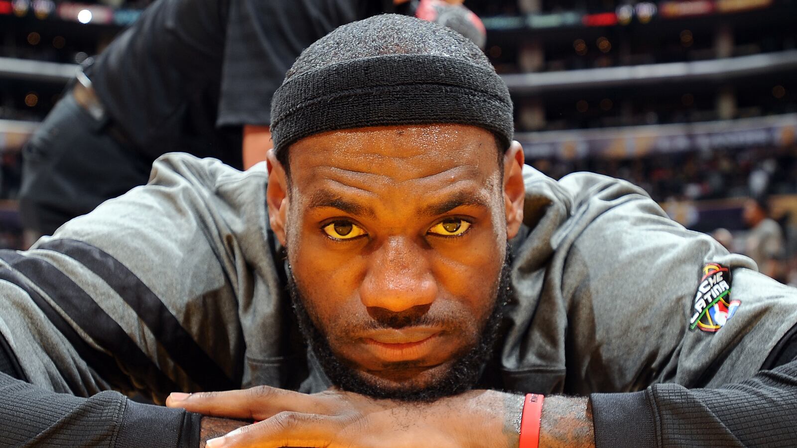 cheats/2014/07/13/lebron-james-deal-only-for-two-years/140713-lebron-cheat_chsyfa