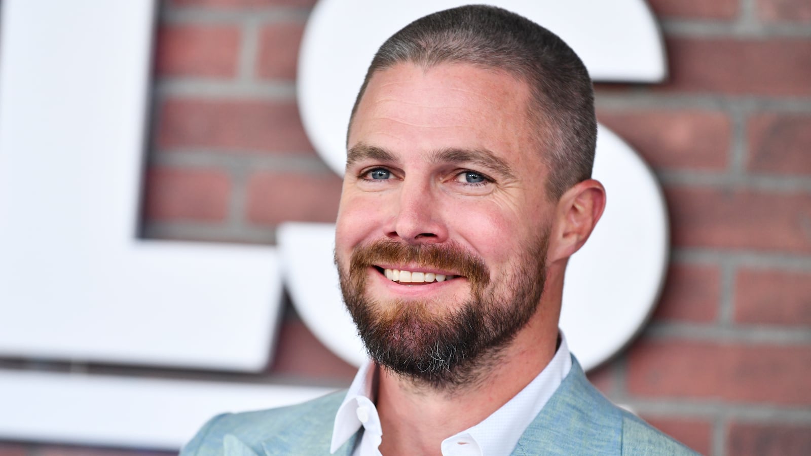 Stephen Amell attends the premiere of "Heels"
