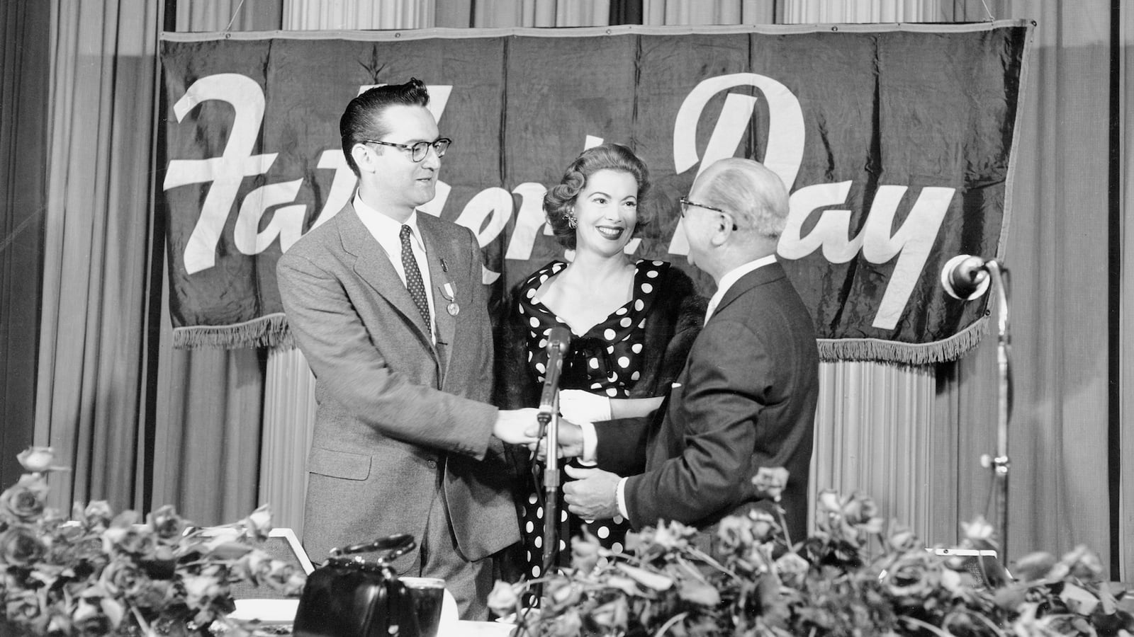 170616-Troy-fathers-day-tease_e6mb2t