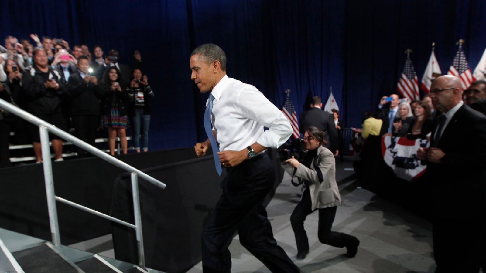 articles/2013/12/26/after-a-lousy-year-how-obama-can-turn-his-presidency-around/131224-obama-christie-tease_no89eu