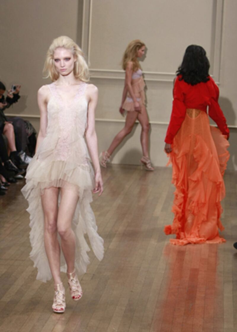 galleries/2010/09/19/london-s-first-days/londons-first-days---10_tt624l