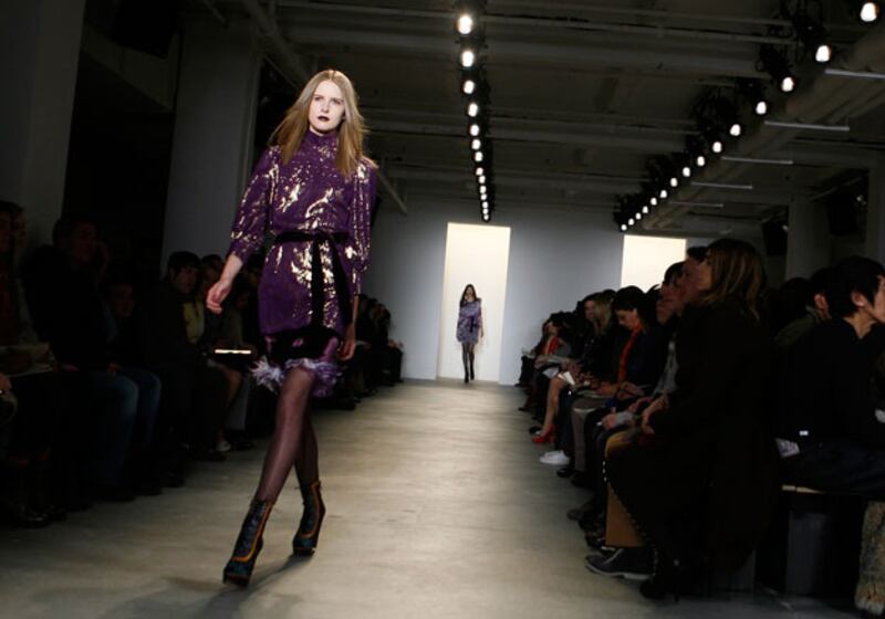 galleries/2010/02/12/fashion-week-day-3/fashion-week-wrap-1---peter-som_wujn5g