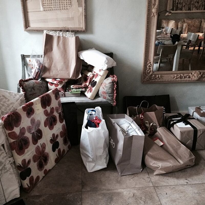 galleries/2013/12/28/from-cara-delevingne-to-kim-kardashian-the-11-best-fashion-instagrams/131227-fashion-instas-beeshaffer_iv9v2b