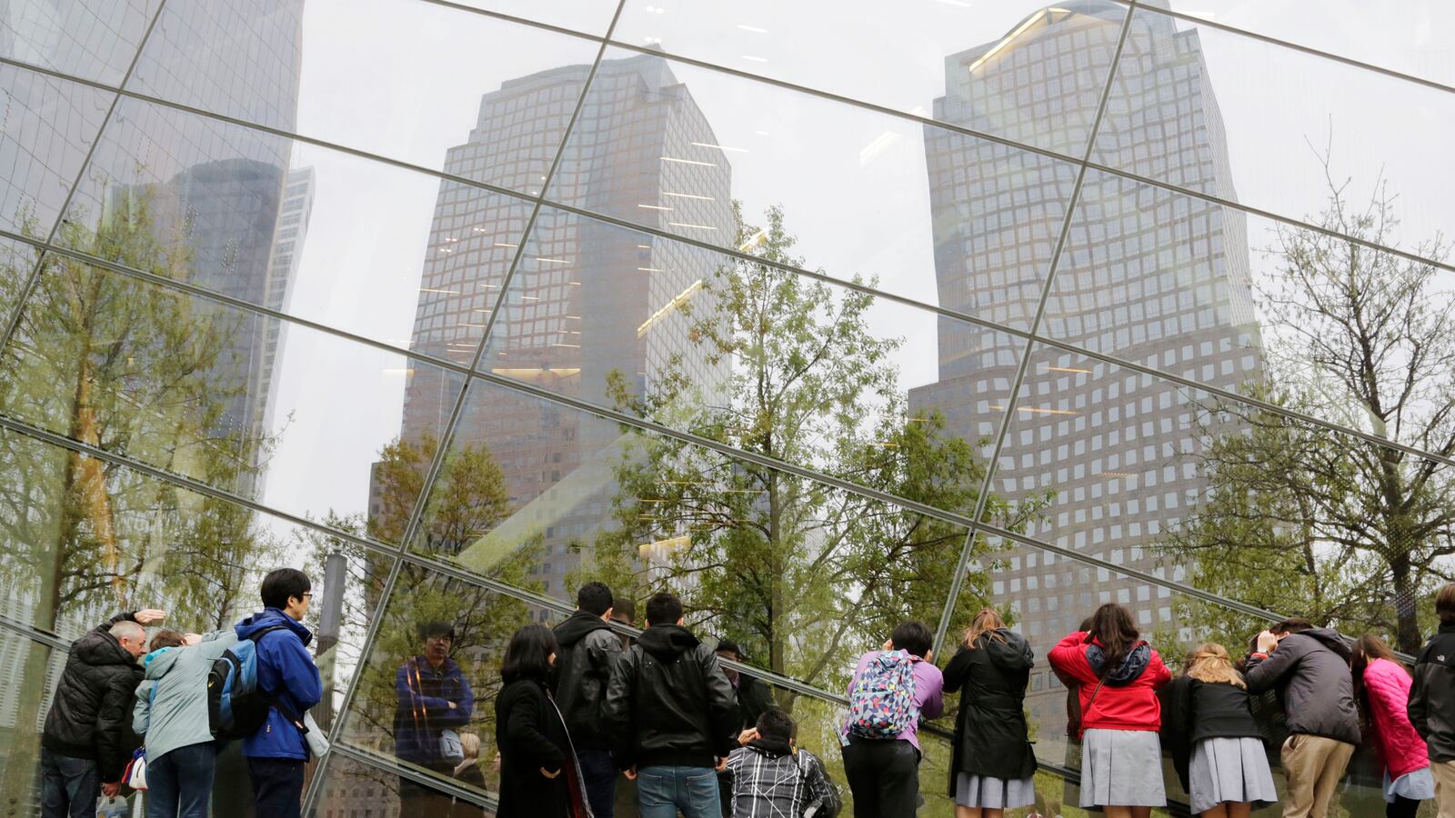 cheats/2014/05/14/9-11-museum-is-a-gut-punch/140715-911-museum-cheat_cpdnha