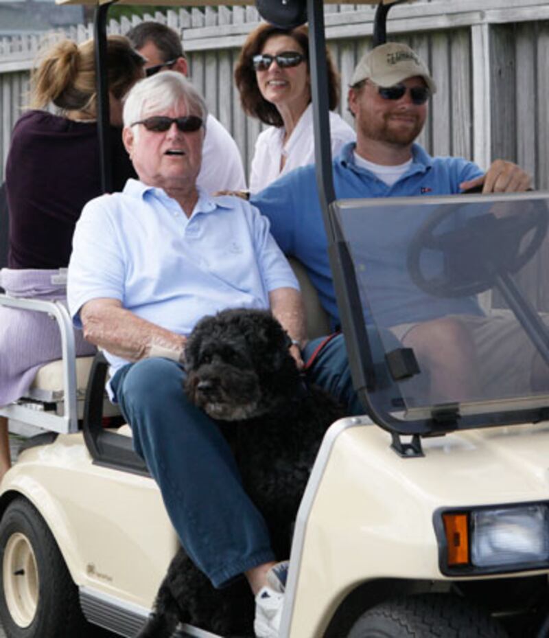 galleries/2009/08/26/teddy-s-final-days/ted-kennedy-final-days-07_e5e4li