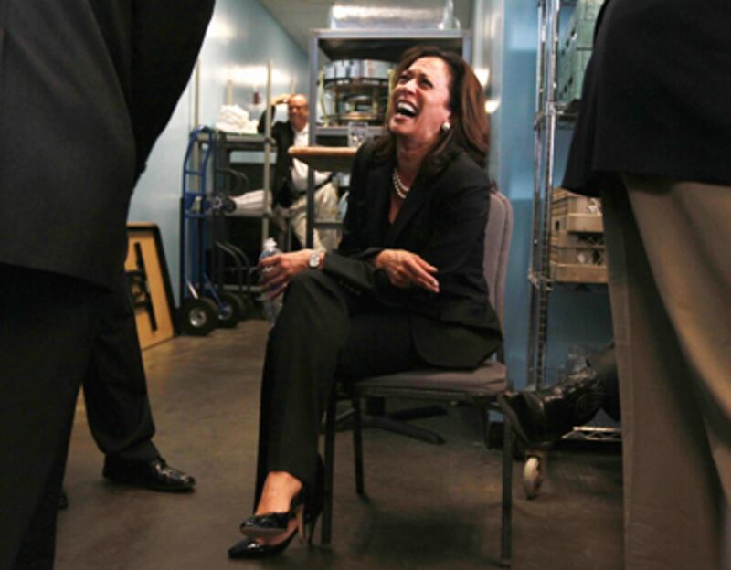 articles/2010/11/03/kamala-harris-californias-democratic-candidate-for-attorney-general-refuses-to-give-up/piccalo-kamala-harris_138163_afgnm8