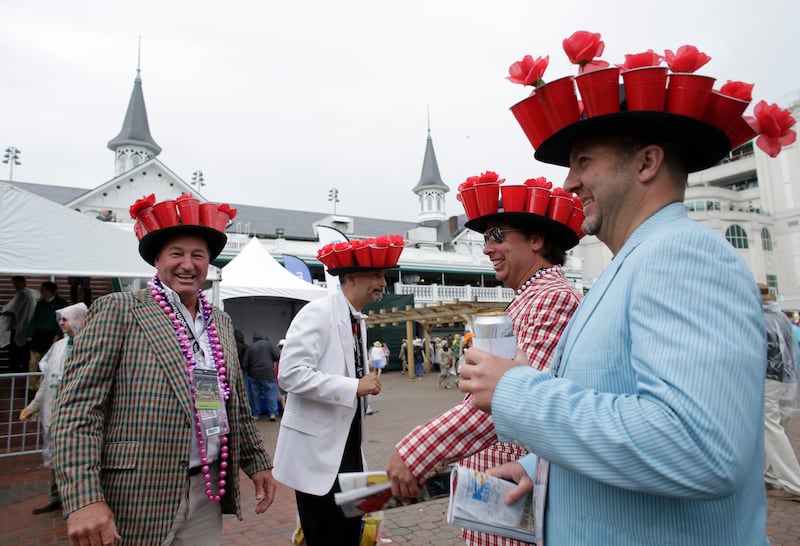 galleries/2013/05/05/hats-of-the-kentucky-derby-from-elegant-to-whacky0/derby-hats-02_qubpu0