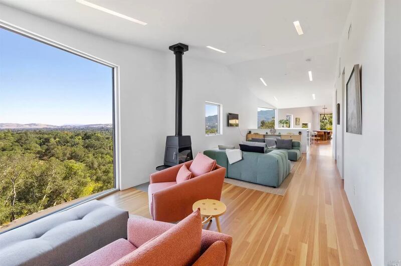 211102-OMG-Sonoma-07_ntfgpw