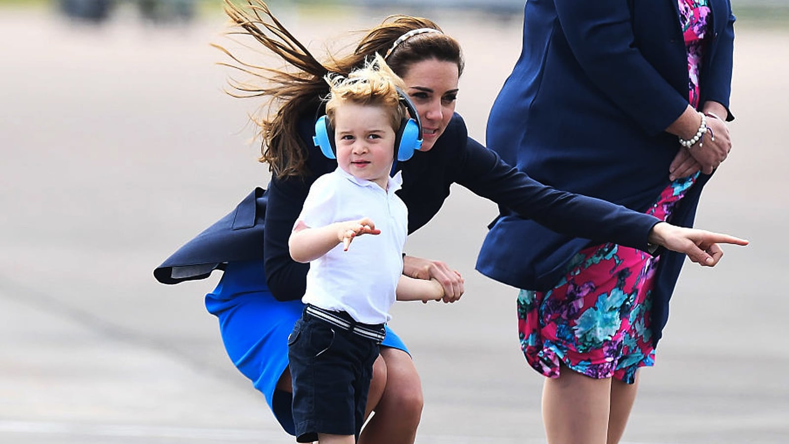 articles/2016/07/30/will-prince-george-ever-be-king-the-new-royal-status-anxiety/160729-Teeman-Royals-aristos-tease_ggbjhw