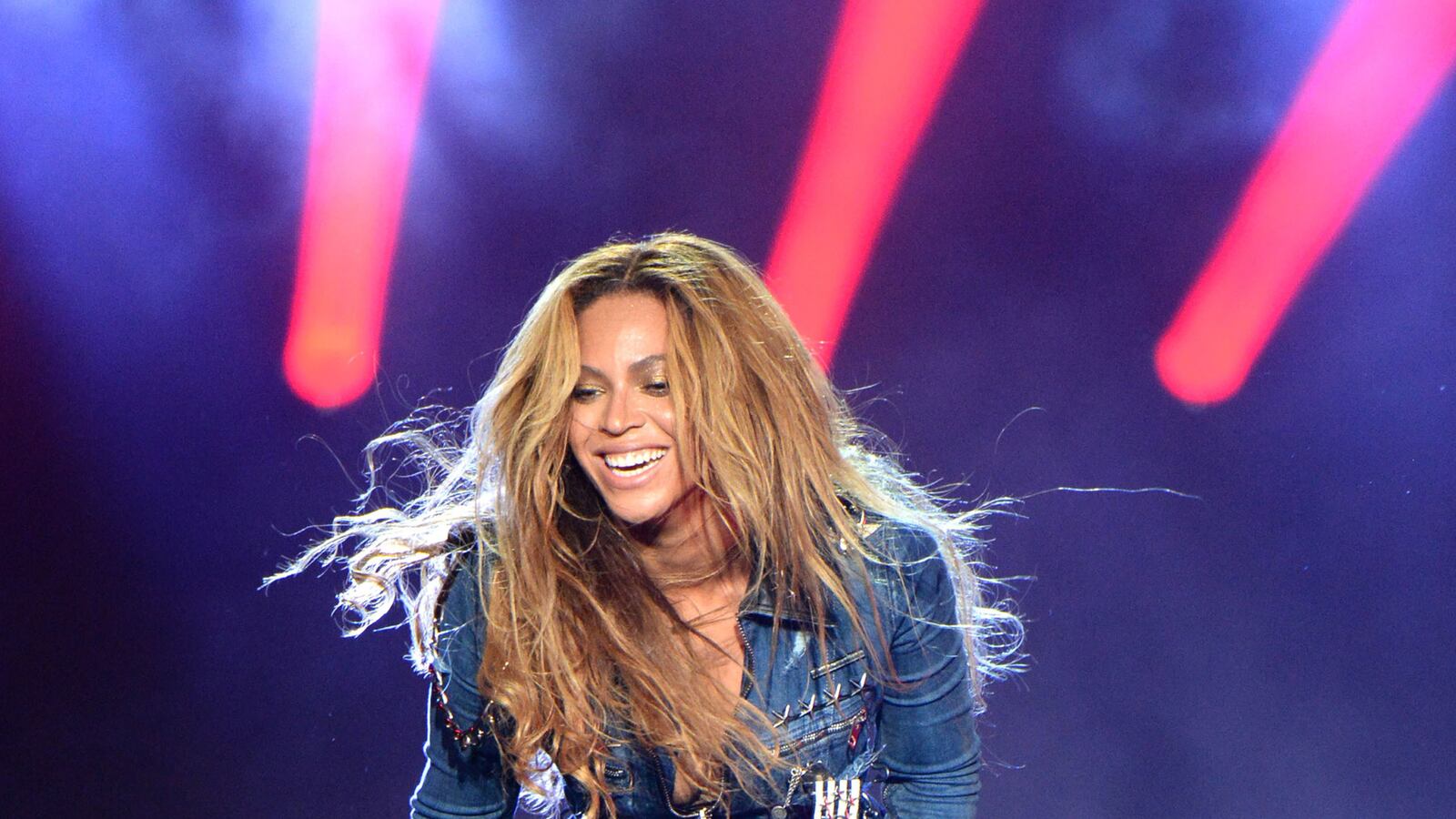 cheats/2015/05/14/beyonce-attends-hillary-fundraiser/140701-beyonce-cheat_ciqnqz