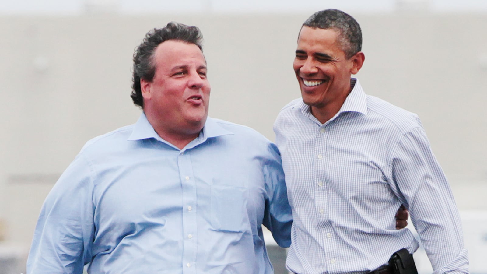 articles/2011/09/28/chris-christie-for-president-new-jersey-governor-s-2012-tease/chris-christie-flirtation-romano-tease_cr24hf