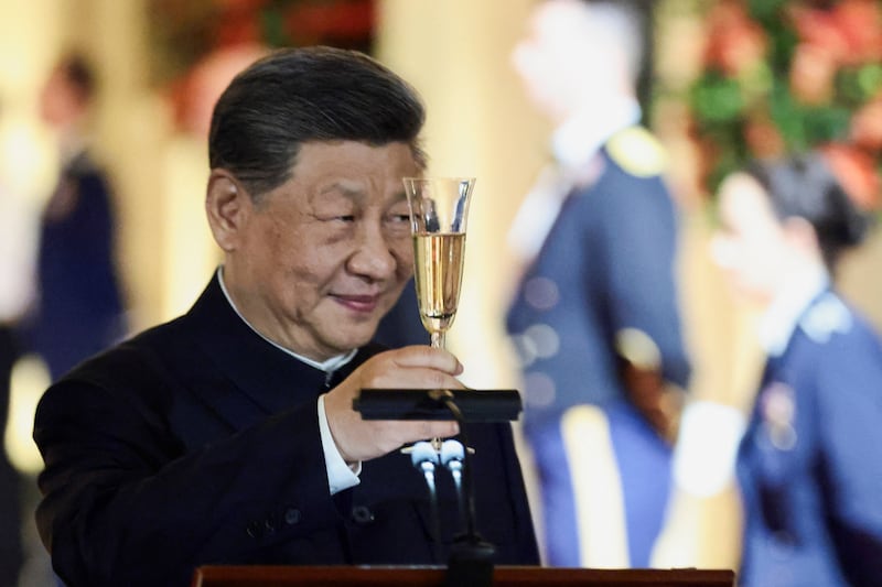 Chinese President Xi Jinping makes a toast during a state dinner held by US President Donald Trump at the White House in Washington, D.C., US, September 24, 2026. REUTERS/Evelyn Hockstein