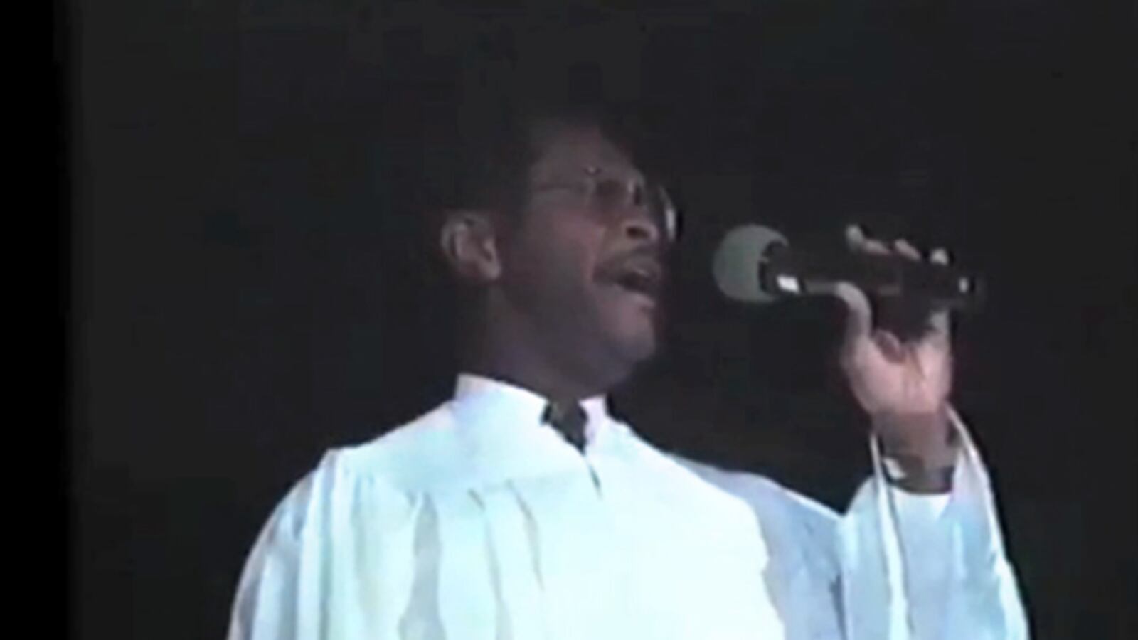 articles/2011/10/17/herman-cain-pizza-song-parody-the-story-behind-the-video/herman-cain-pizza-song-graham_ljv5dk