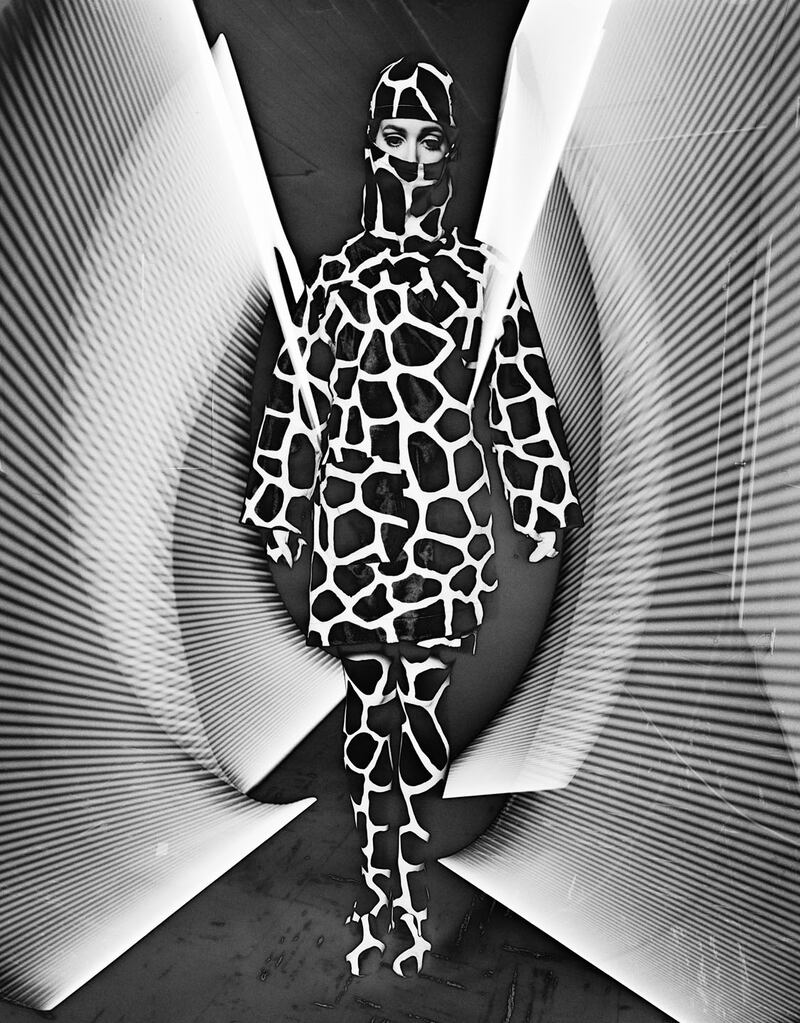 galleries/2014/09/10/beyond-fashion-models-mischief-and-the-amazing-eye-of-gosta-peterson/140908-peterson12_wekhww