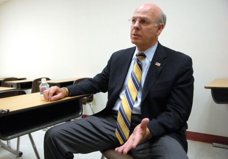 galleries/2010/07/08/13-energy-saboteurs/climate-change-offenders---pearce_oorctx