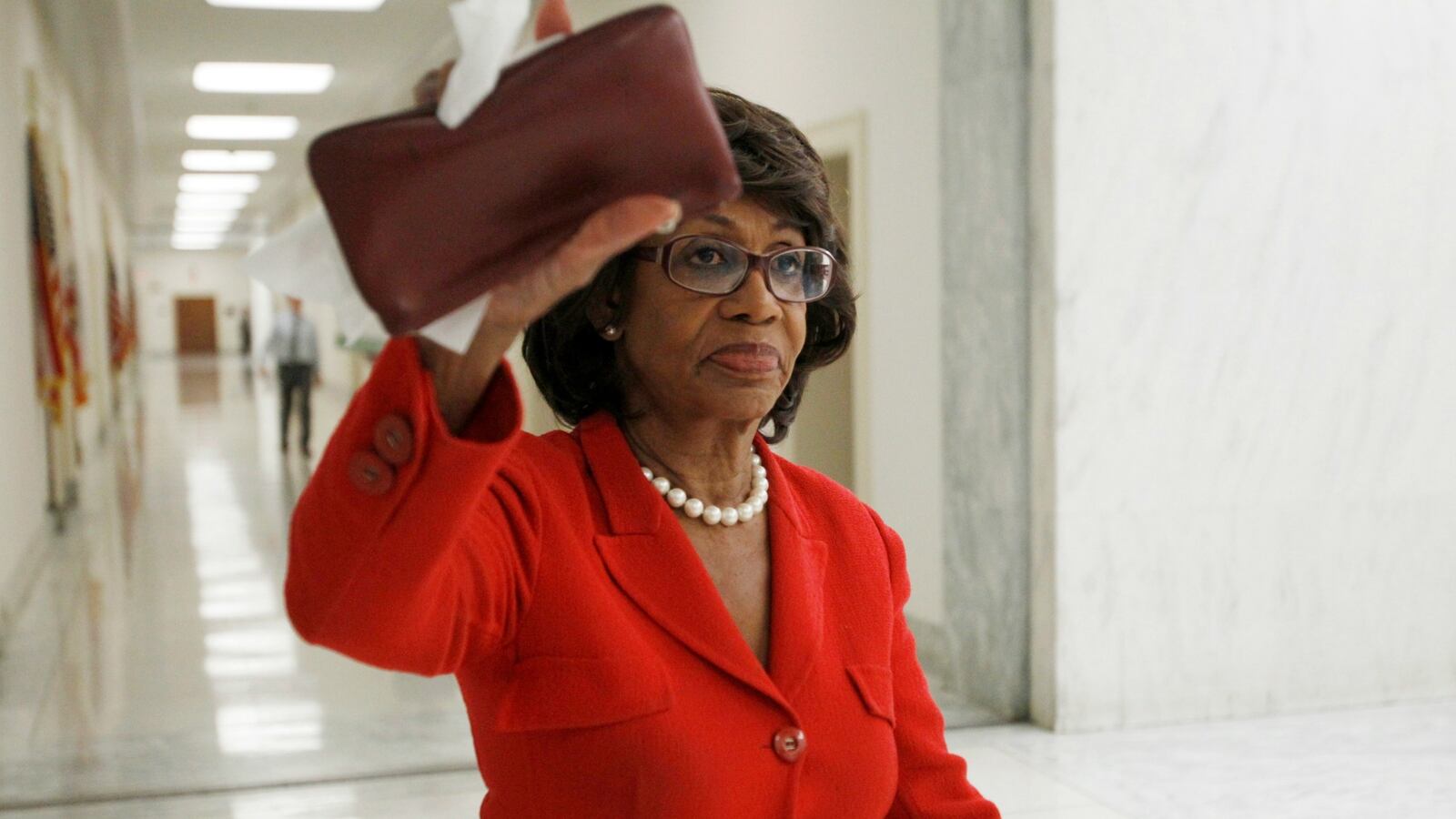 cheats/2017/03/09/maxine-waters-walks-back-trump-sex-tape-claim/170309-maxine-waters-folo-cheat_cqfipl