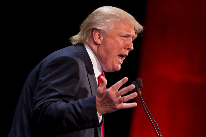 articles/2013/08/26/8-juicy-bits-from-new-york-state-s-lawsuit-against-donald-trump/130826-donald-trump-shapiro-tease_fy8x7p