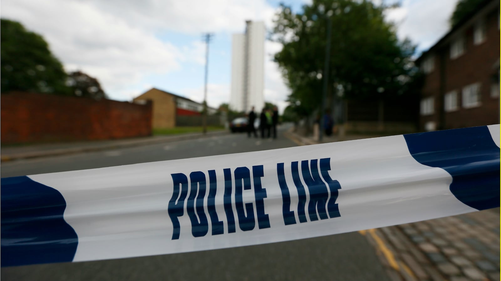 180722-acid-attack-toddler-england-cheat_lxr6vc