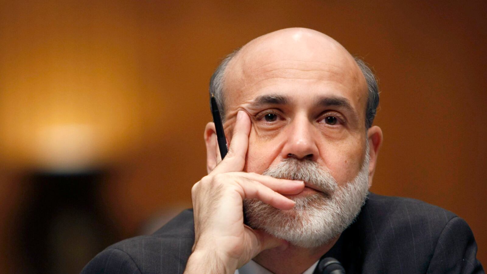 cheats/2015/10/05/bernanke-more-execs-should-be-in-jail/151005-bernanke-cheat_rml5qb